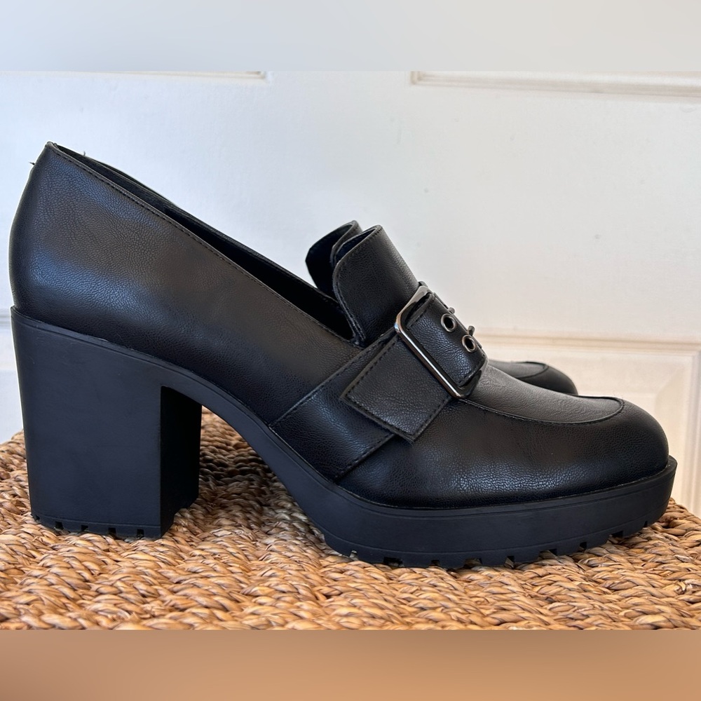 Mix No. 6 Brand Women’s Chunky Heel Platform Janesa Loafer Size 9.5
